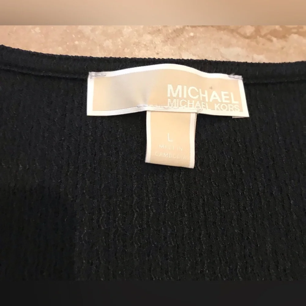 *Michael Kors* Neutral Tops Bundle of 3: Blue (M) & X2 Black (L) - Picture 14 of 16